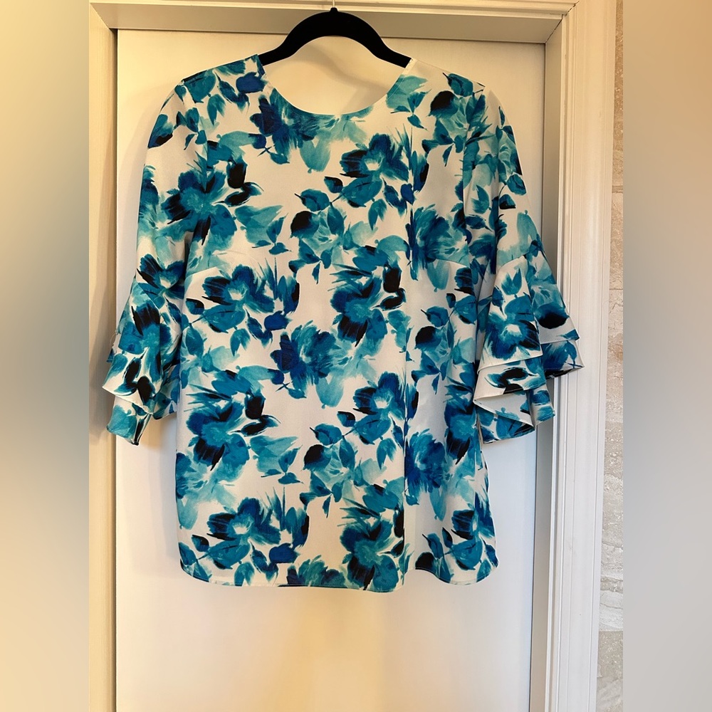 Karl Lagerfeld women’s top blouse size S